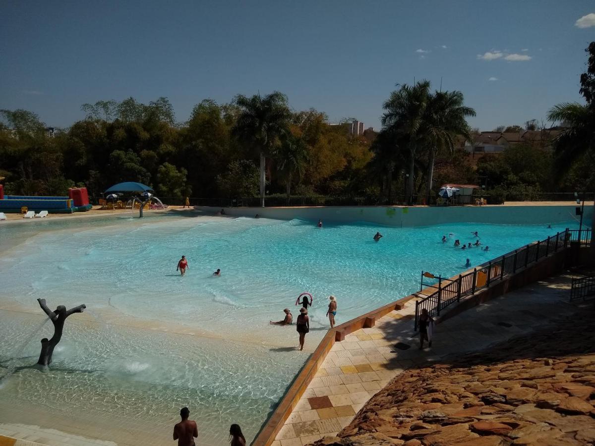 Aparthotel Piazza Com Acesso Ao Clube Diroma Caldas Novas Exterior foto