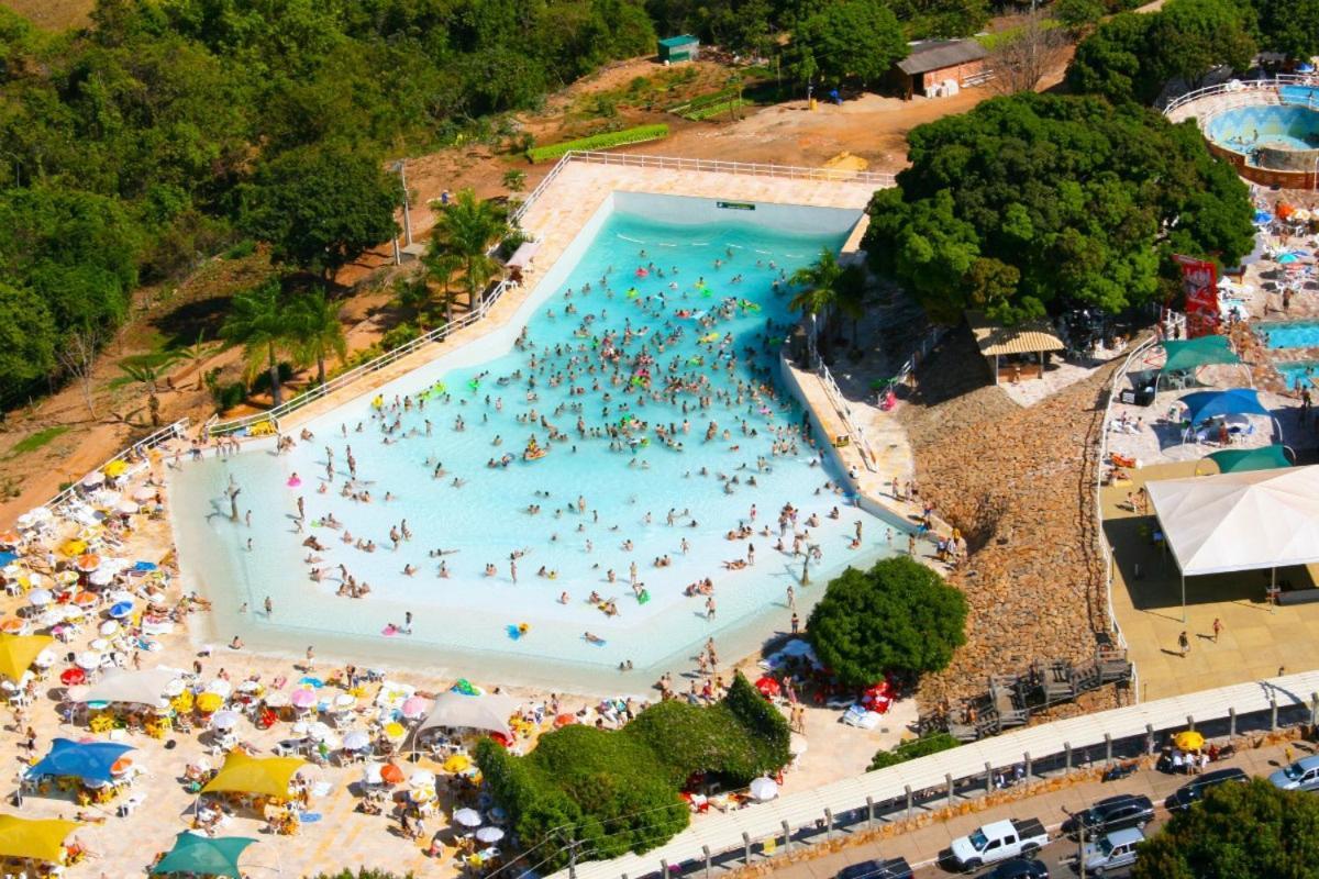 Aparthotel Piazza Com Acesso Ao Clube Diroma Caldas Novas Exterior foto